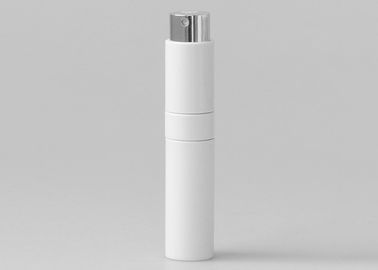 Torsion blanche et Spritz la taille rechargeable en plastique de l'atomiseur 104mm de parfum d'atomiseur