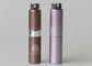 Tordez et Spritz la caisse en aluminium de jet de bouteille de Mini Glass Refillable Mini Perfume d'atomiseur colorée
